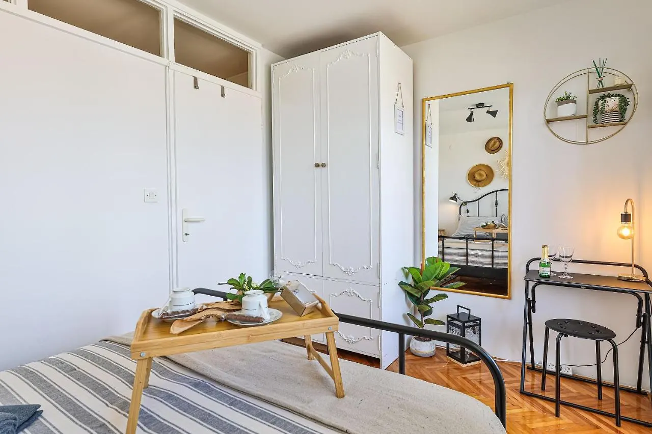 Cozy Apartment With Top View Split 0*,